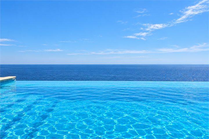 Infinity Pool realizzata da A.R. Piscine — 10